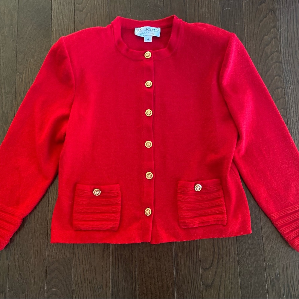 St john knit by marie gray,have matching skirt size 2, will give bundle price
